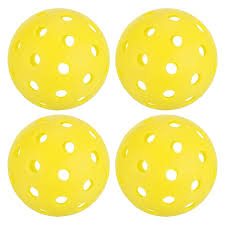 4 Training Balls